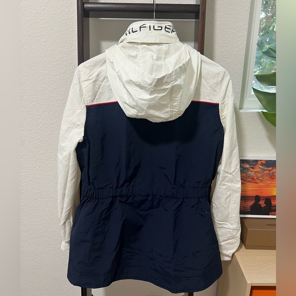 •LIKE NEW•TOMMY HILFIGER Jacket - Picture 5 of 15
